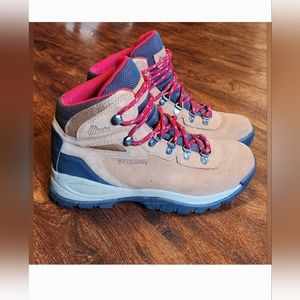 Columbia Hiking Boots